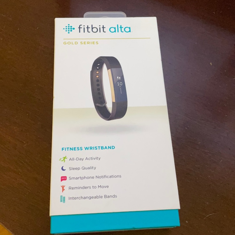 Fitbit Alta in Gold and Black